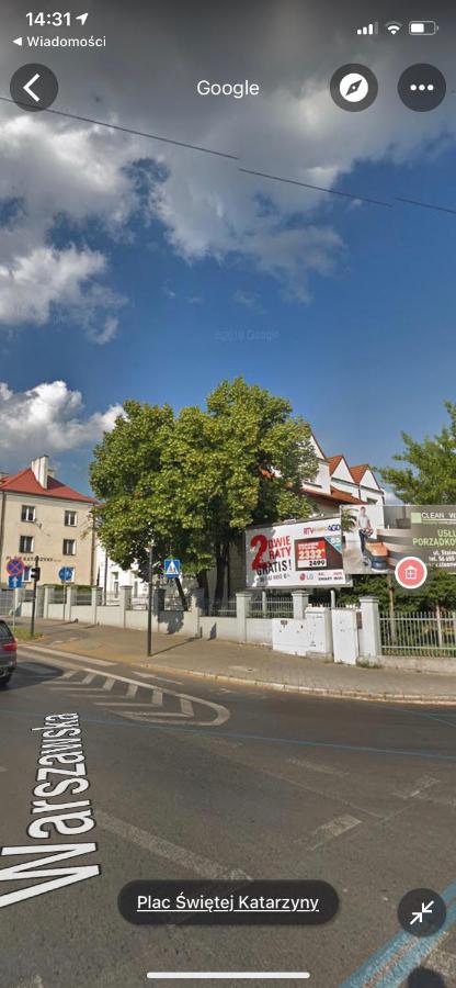 Plac Swietej Katarzyny 13 *